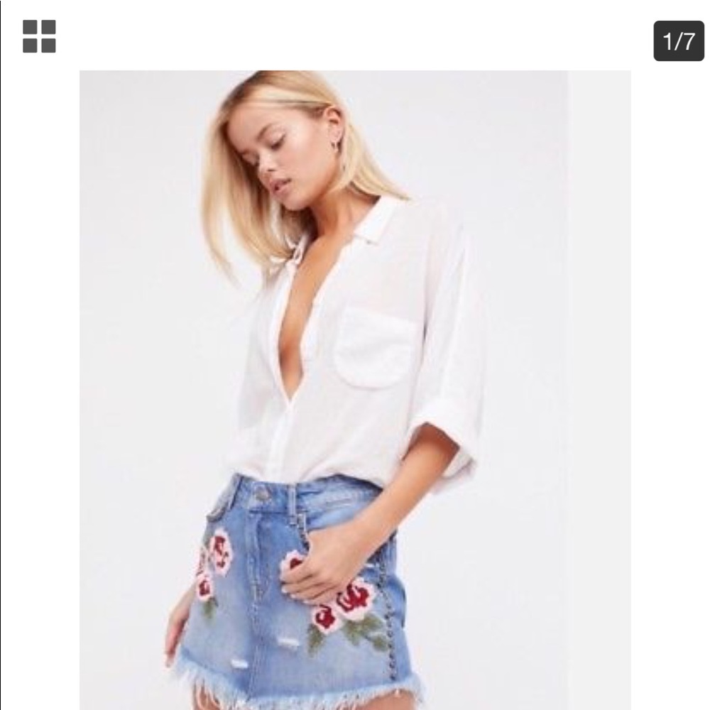Gorgeous mini skirt embroidered Free People 🌟